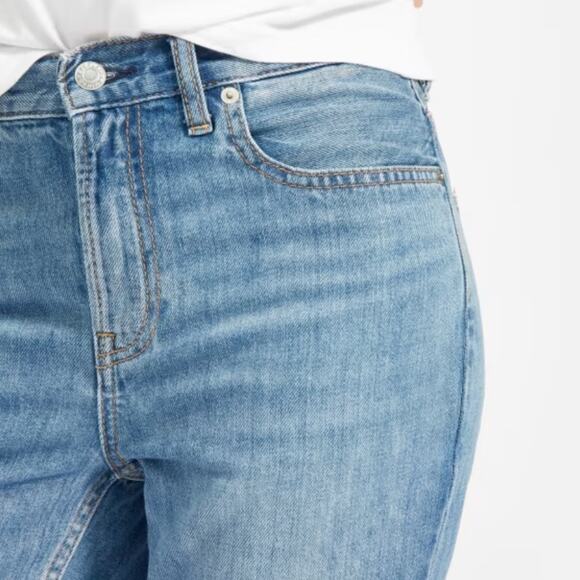 Everlane The Super-Soft Relaxed Straight Leg Jean in Vintage Light Blue 24 NWT - Picture 5 of 14